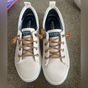 Woman sperry slip on sneakers